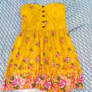 Cute strapless yellow dress NWOT